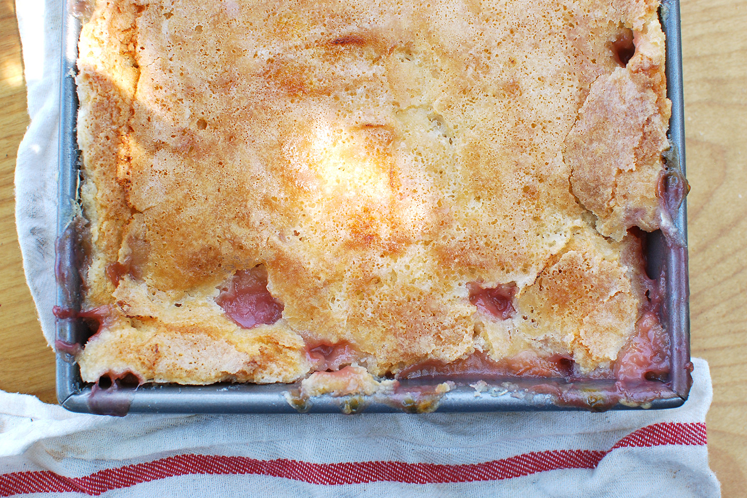 Crispy Amaretto Peach Cobbler with Mascarpone Cream : Foodwise