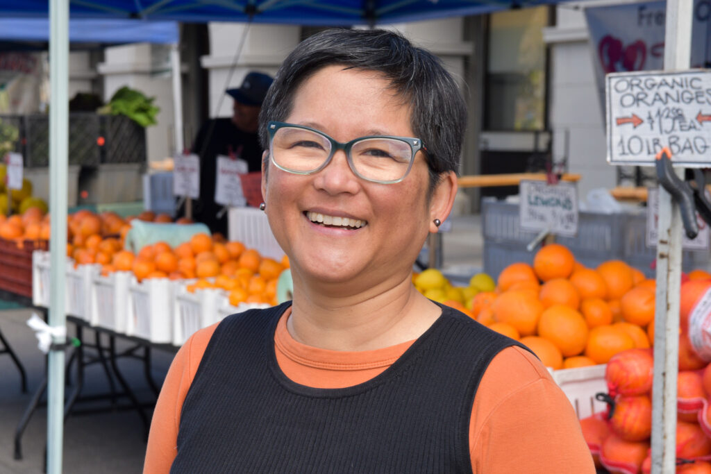 Photo of Cindy Mendoza, Foodwise staff at the Ferry Plaza Farmers Market