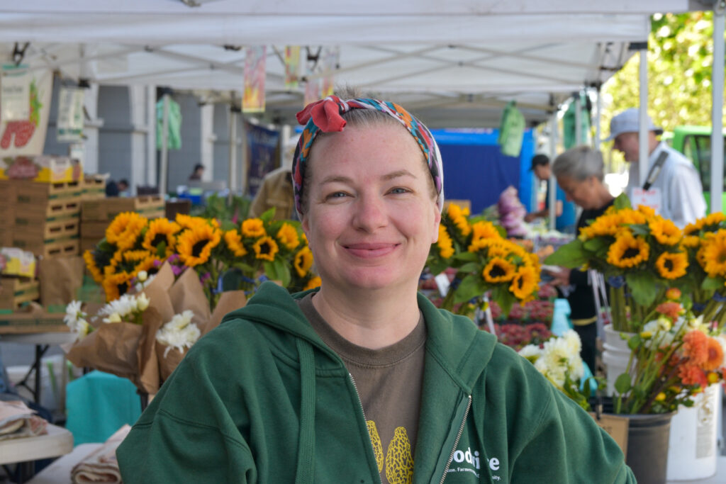 Photo of Naomi Webb, Foodwise staff, at the Ferry Plaza Farmers Market